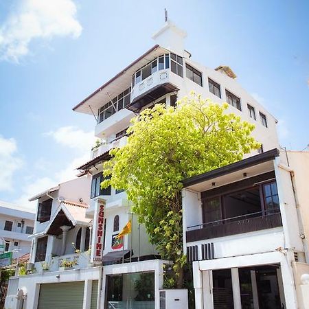 Hotel Sunshine Colombo Exteriör bild