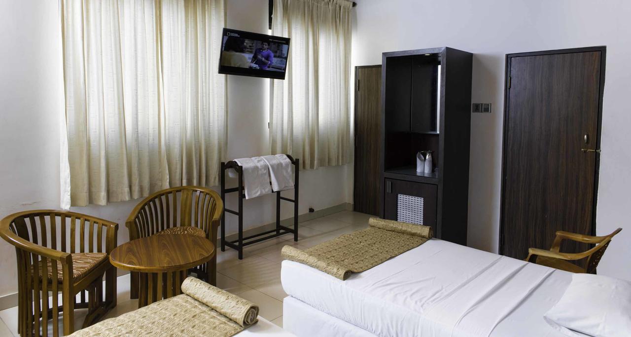 Hotel Sunshine Colombo Exteriör bild