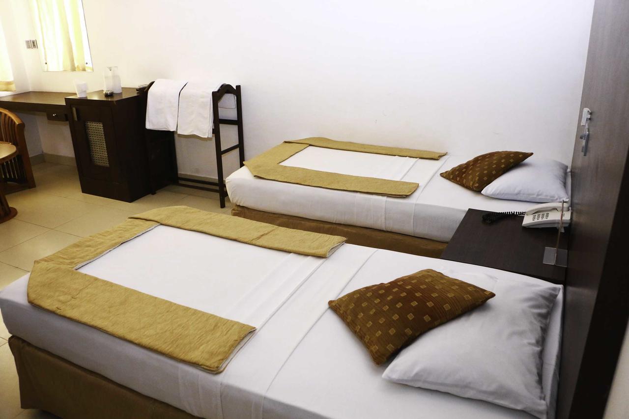 Hotel Sunshine Colombo Exteriör bild